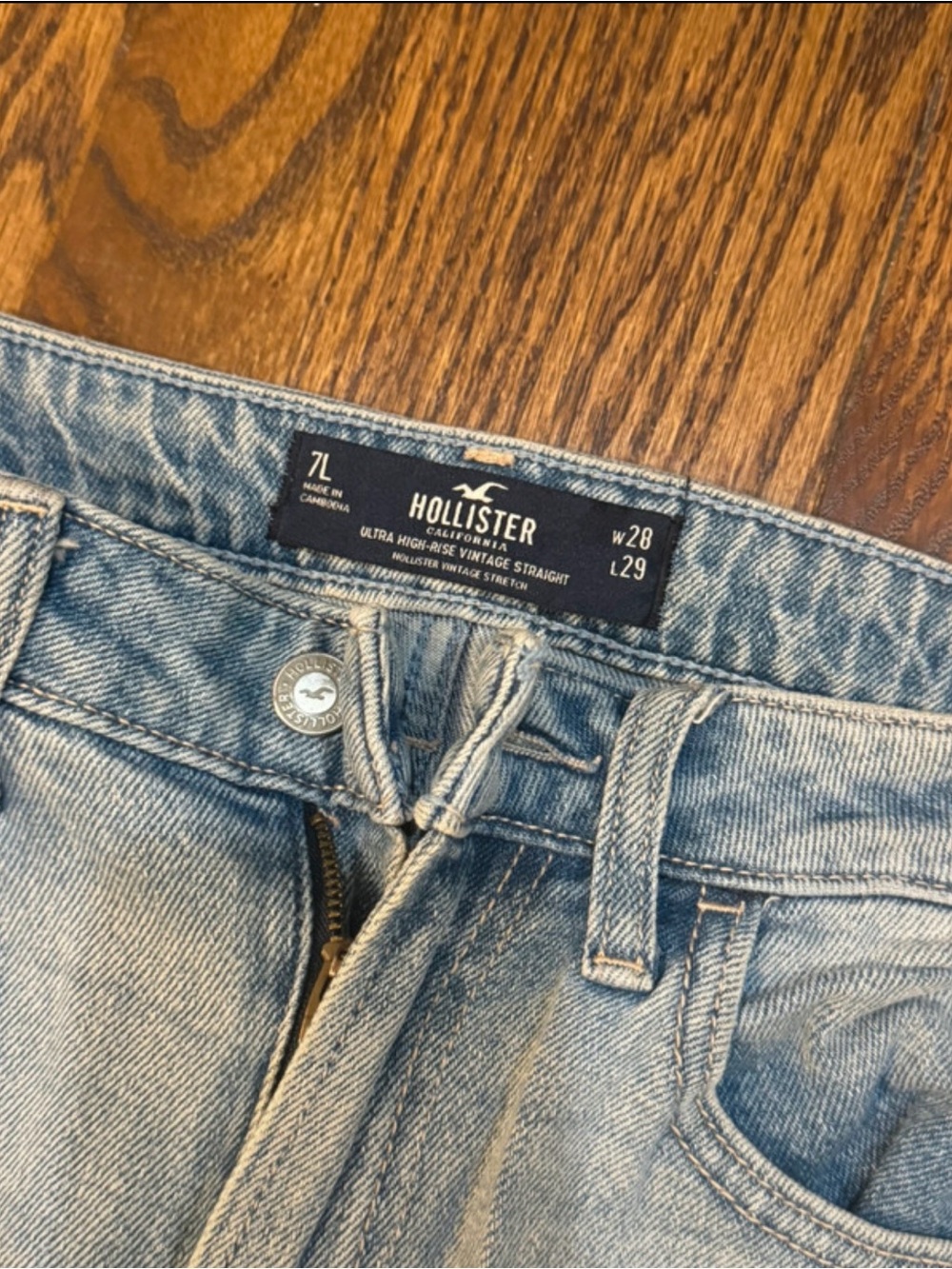 Hollister Vintage high rise Straight Jeans